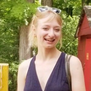 Meet your Posher, Eva